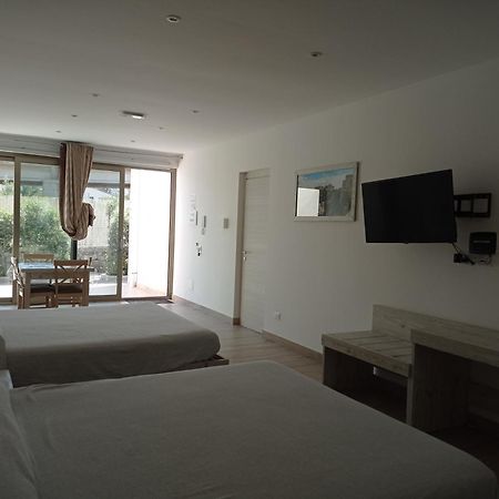 Sicily Rooms Appartamenti คารินิ ห้อง รูปภาพ