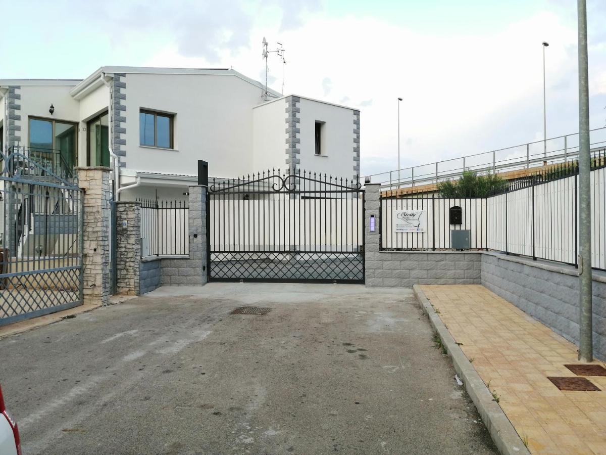 Sicily Rooms Appartamenti คารินิ ภายนอก รูปภาพ