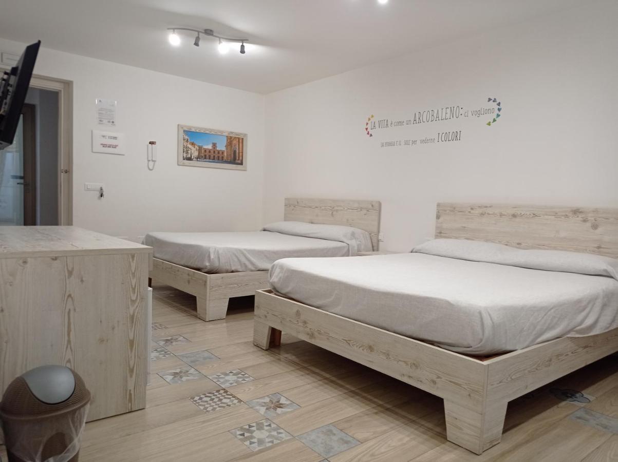 Sicily Rooms Appartamenti คารินิ ภายนอก รูปภาพ