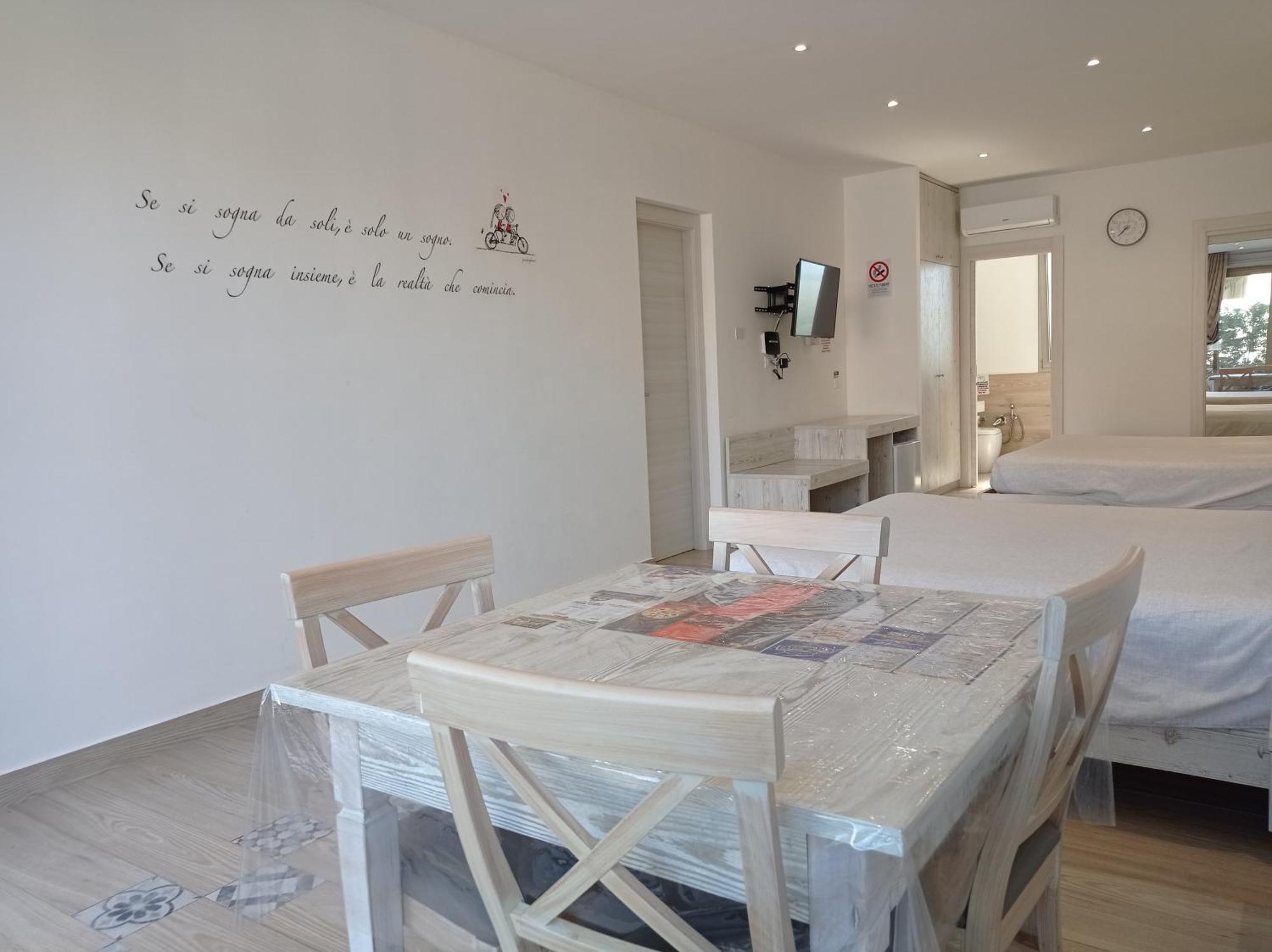 Sicily Rooms Appartamenti คารินิ ห้อง รูปภาพ