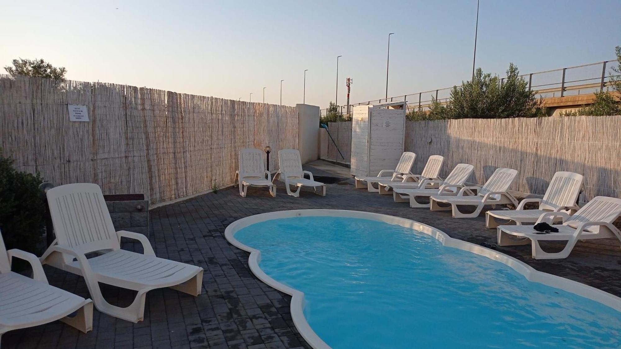 Sicily Rooms Appartamenti คารินิ ห้อง รูปภาพ