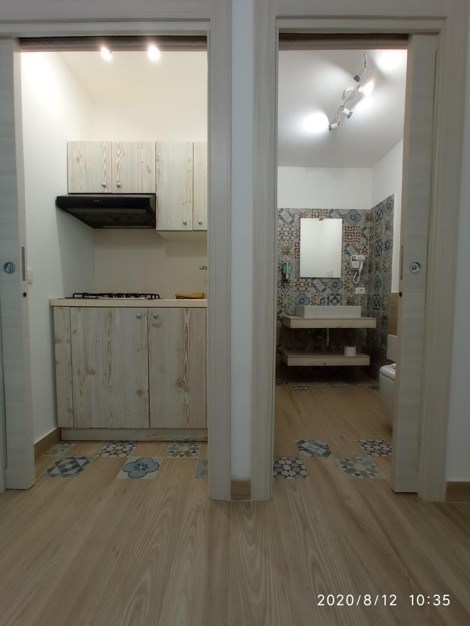 Sicily Rooms Appartamenti คารินิ ห้อง รูปภาพ